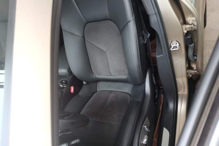 Used Porsche Macan 2014 Macan 2.0T Left Front Seat