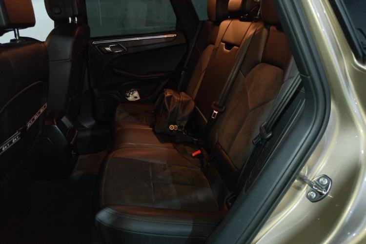 Used Porsche Macan 2014 Macan 2.0T Left Rear Seat