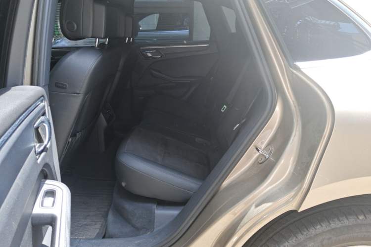 Used Porsche Macan 2014 Macan 2.0T Left Rear Seat