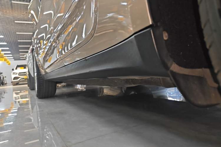 Used Porsche Macan 2014 Macan 2.0T Left Side Sill