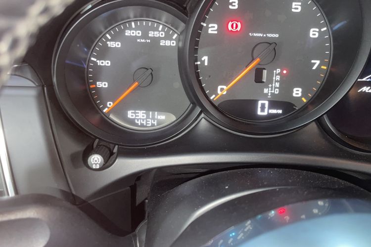 Used Porsche Macan 2014 Macan 2.0T Odometer Close Up
