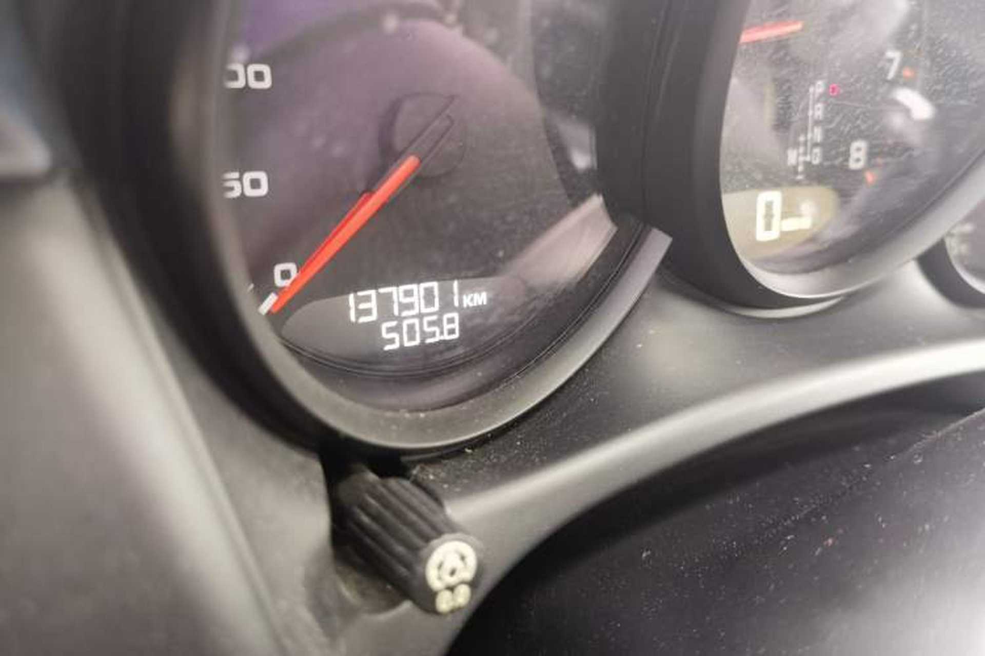 Used Porsche Macan 2014 Macan 2.0T Odometer Close Up