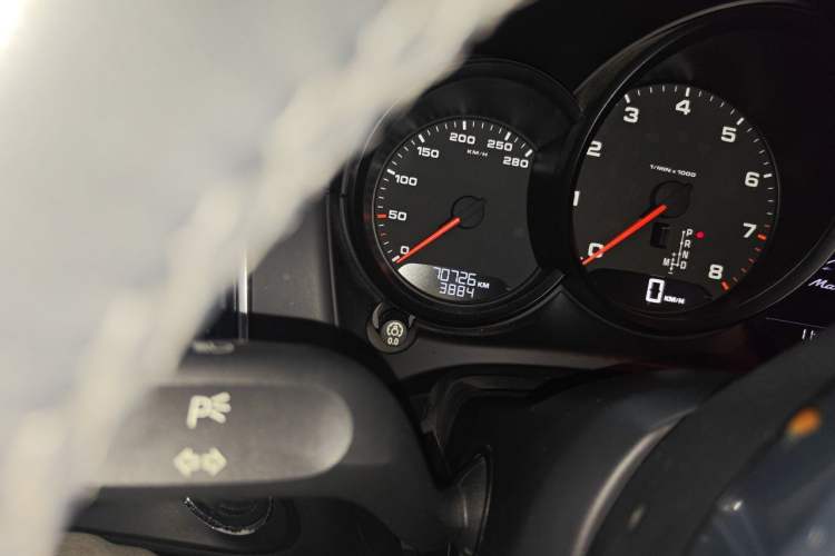 Used Porsche Macan 2014 Macan 2.0T Odometer Close Up