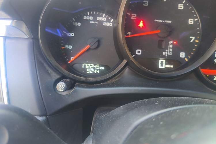 Used Porsche Macan 2014 Macan 2.0T Odometer Close Up