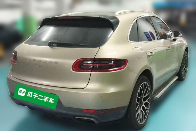 Used Porsche Macan 2014 Macan 2.0T Rear Right 45 Deg