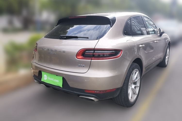 Used Porsche Macan 2014 Macan 2.0T Rear Right 45 Deg