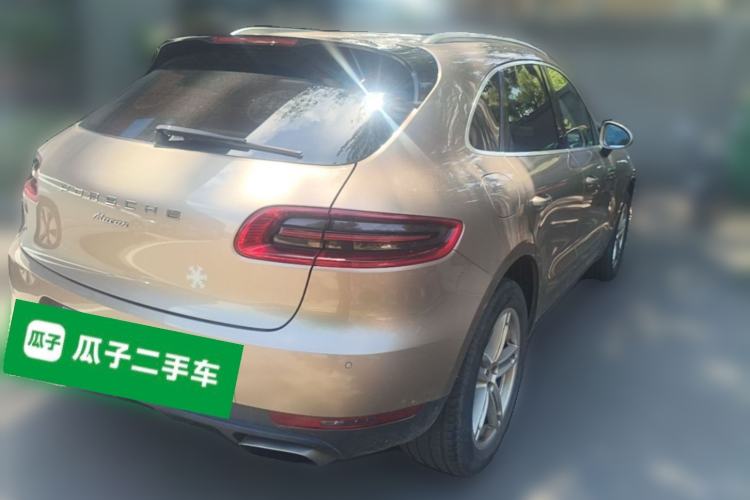 Used Porsche Macan 2014 Macan 2.0T Rear Right 45 Deg