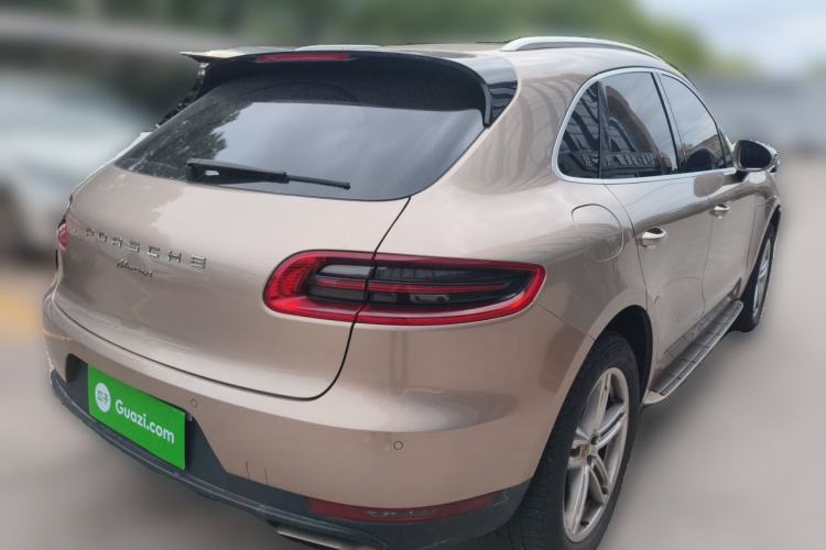Used Porsche Macan 2014 Macan 2.0T Rear Right 45 Deg
