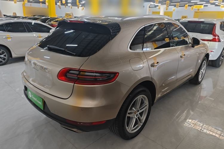 Used Porsche Macan 2014 Macan 2.0T Rear Right 45 Deg