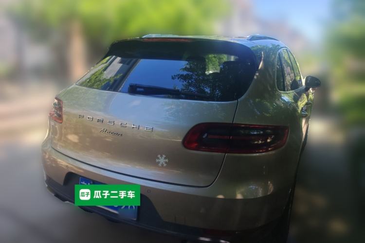 Used Porsche Macan 2014 Macan 2.0T Rear Right 45 Deg