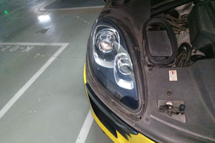 Used Porsche Macan 2014 Macan S 3.0T Right Front Headlight