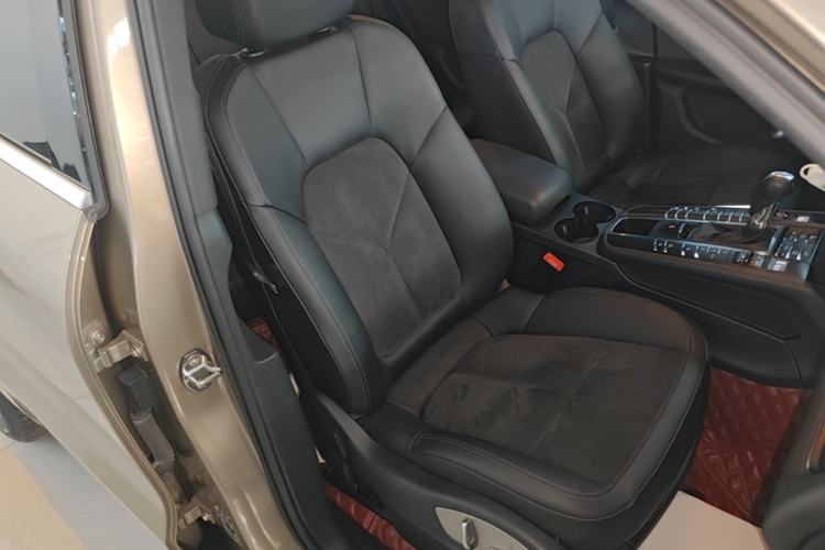 Used Porsche Macan 2014 Macan 2.0T Right Front Seat