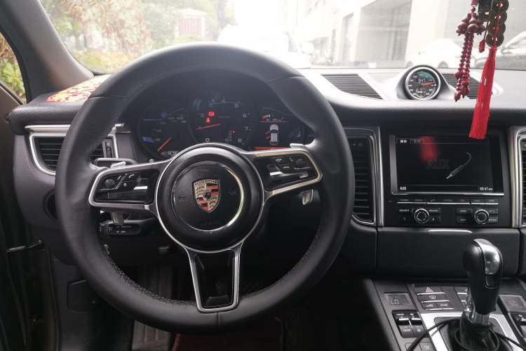 Used Porsche Macan 2014 Macan 2.0T Steering Wheel