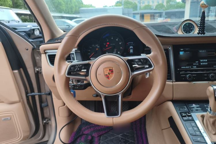 Used Porsche Macan 2014 Macan 2.0T Steering Wheel