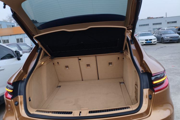 Used Porsche Macan 2014 Macan 2.0T Trunk