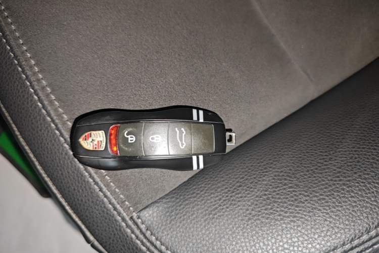 Used Porsche Macan 2014 Macan 2.0T Vehicle Key