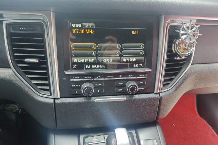 Used Porsche Macan 2016 Macan 2.0T Audio And AC Panel