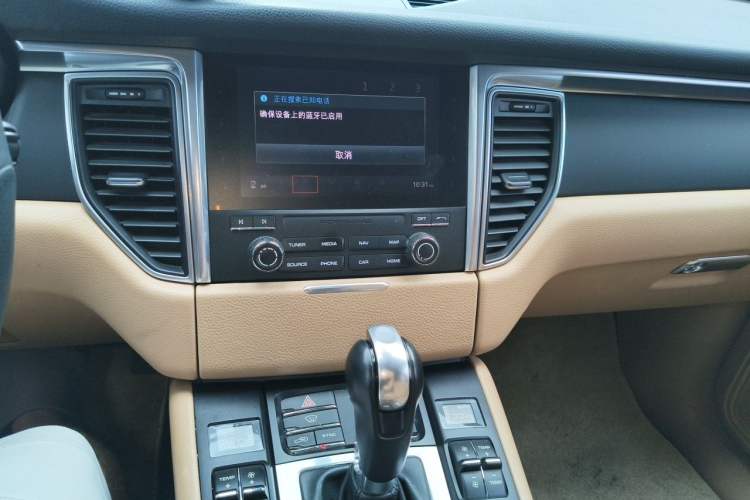 Used Porsche Macan 2016 Macan 2.0T Audio And AC Panel