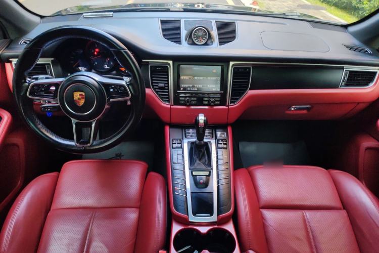 Used Porsche Macan 2016 Macan 2.0T Center Console