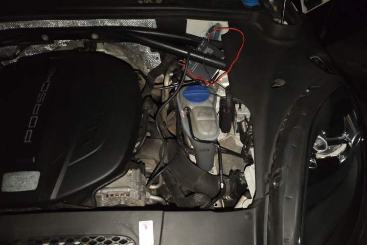 Used Porsche Macan 2016 Macan 2.0T Engine Bay Left