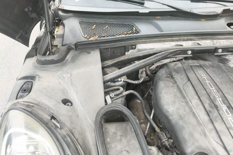 Used Porsche Macan 2016 Macan 2.0T Engine Bay Right