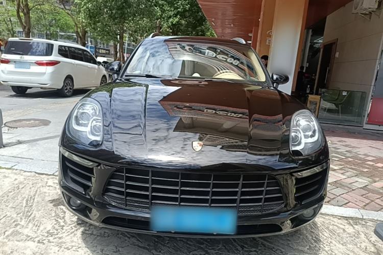 Used Porsche Macan 2016 Macan 2.0T Front