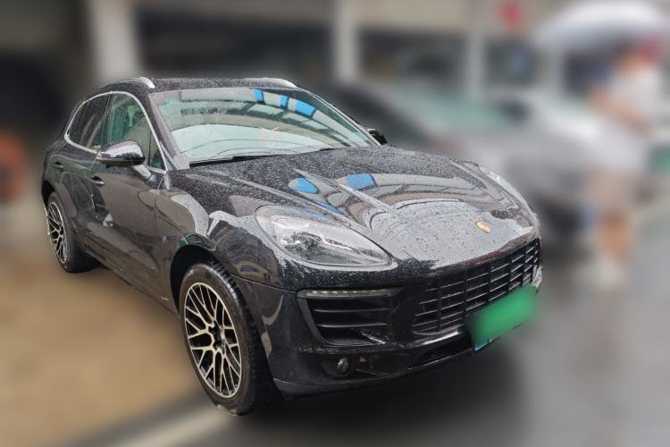 Used Porsche Macan 2016 Macan 2.0T Front Right 45 Deg