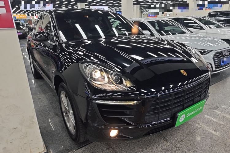 Used Porsche Macan 2016 Macan S 3.0T Front Right 45 Deg
