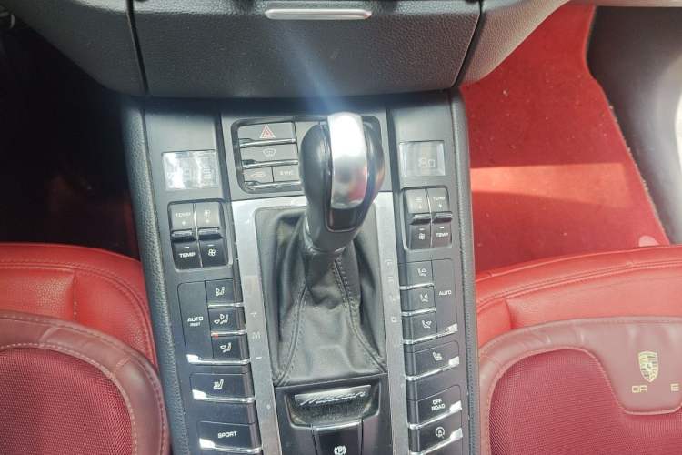 Used Porsche Macan 2016 Macan 2.0T Gear Lever