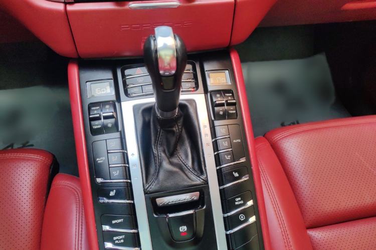 Used Porsche Macan 2016 Macan 2.0T Gear Lever