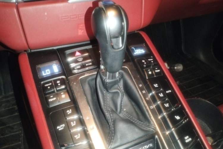 Used Porsche Macan 2016 Macan 2.0T Gear Lever