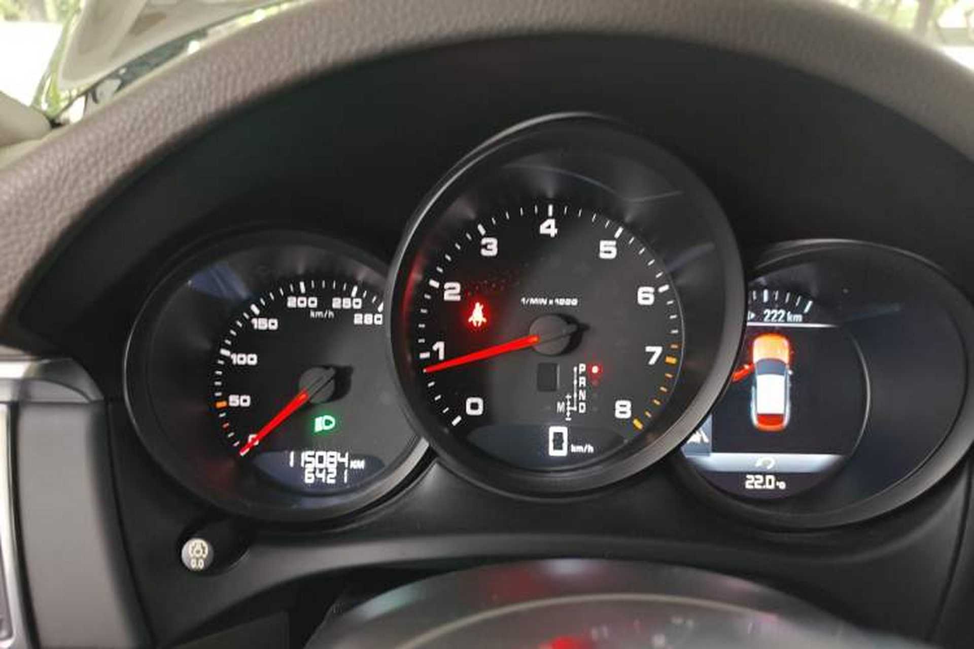 Used Porsche Macan 2016 Macan 2.0T Instrument Cluster