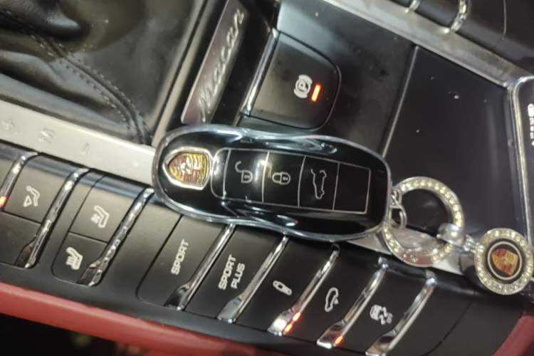Used Porsche Macan 2016 Macan S 3.0T Interior 1