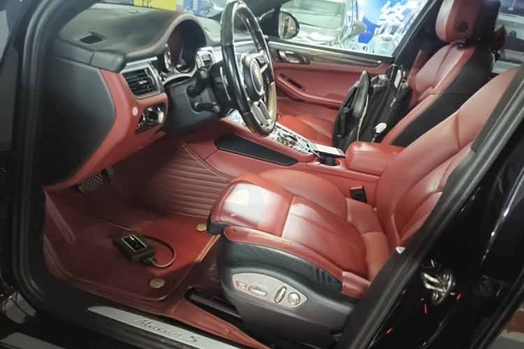 Used Porsche Macan 2016 Macan S 3.0T Left Front Seat