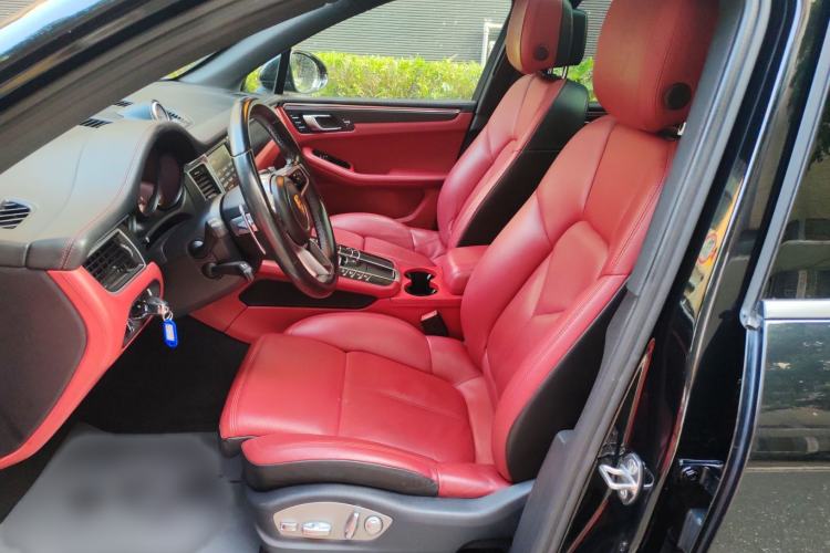 Used Porsche Macan 2016 Macan 2.0T Left Front Seat