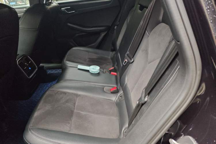 Used Porsche Macan 2016 Macan 2.0T Left Rear Seat