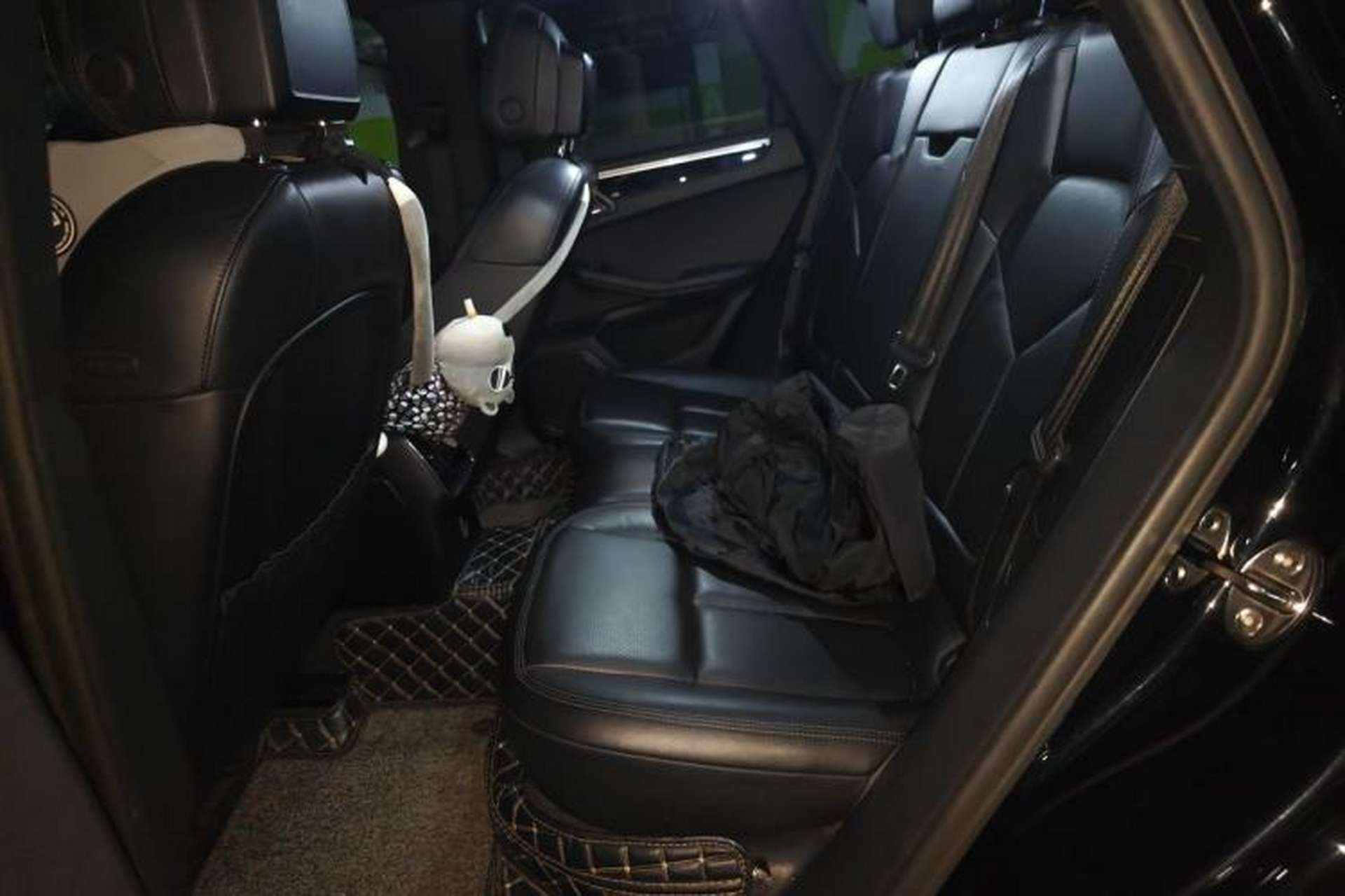 Used Porsche Macan 2016 Macan S 3.0T Left Rear Seat