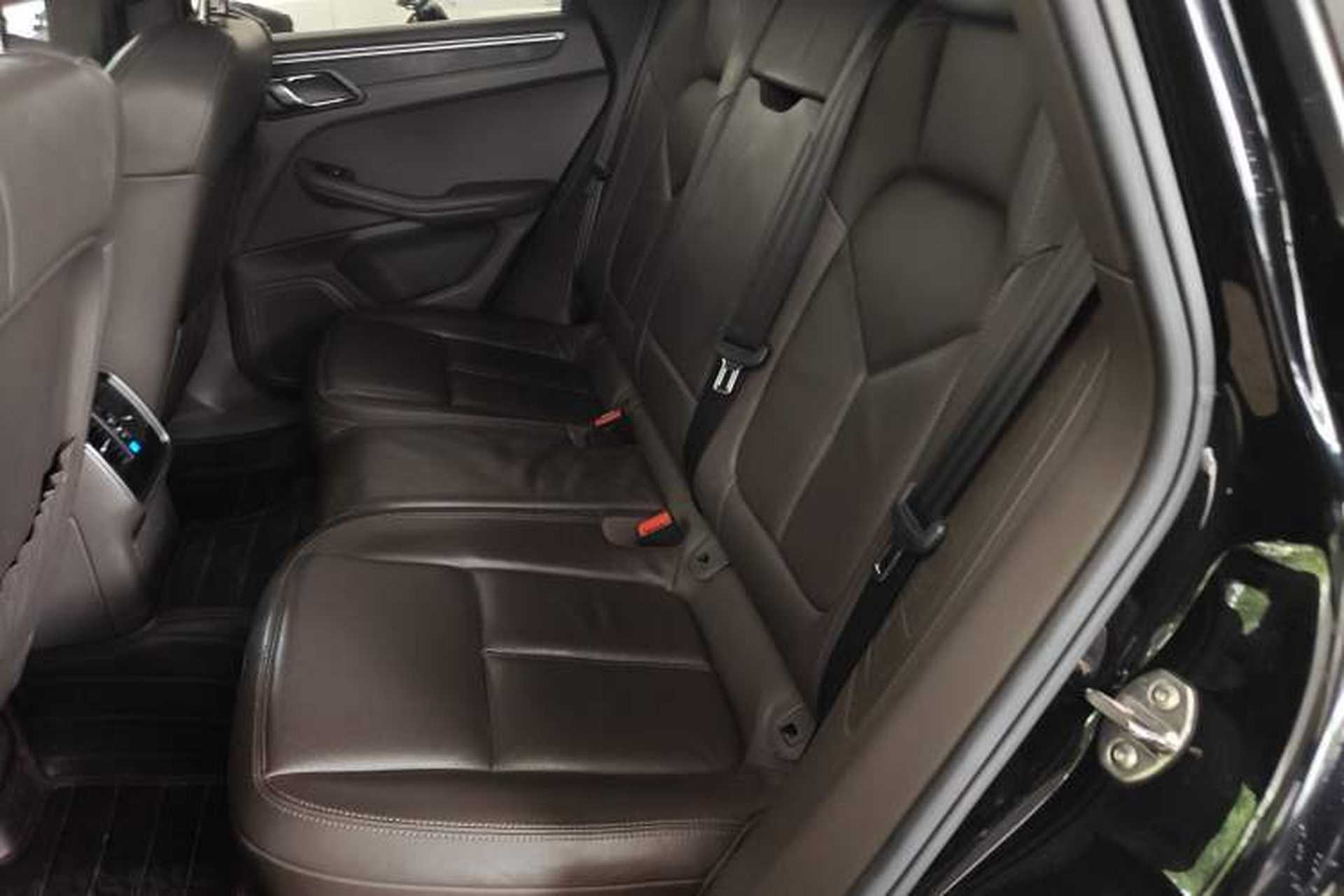 Used Porsche Macan 2016 Macan 2.0T Left Rear Seat