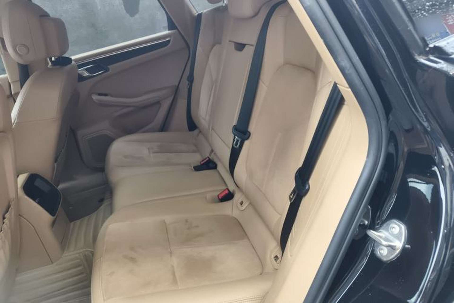 Used Porsche Macan 2016 Macan 2.0T Left Rear Seat