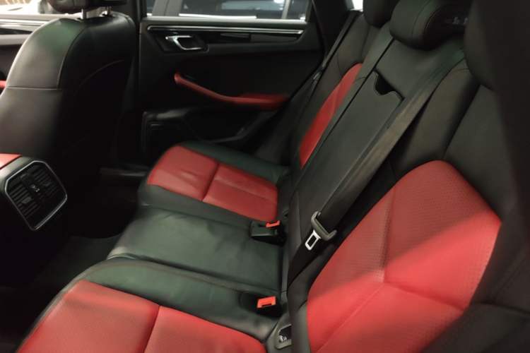 Used Porsche Macan 2016 Macan S 3.0T Left Rear Seat