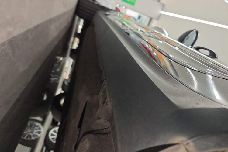 Used Porsche Macan 2016 Macan S 3.0T Left Side Sill