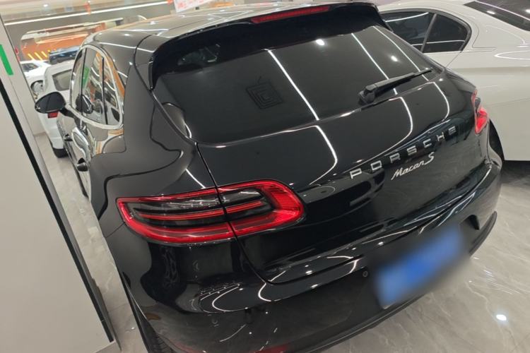 Used Porsche Macan 2016 Macan S 3.0T Rear Left 45 Deg