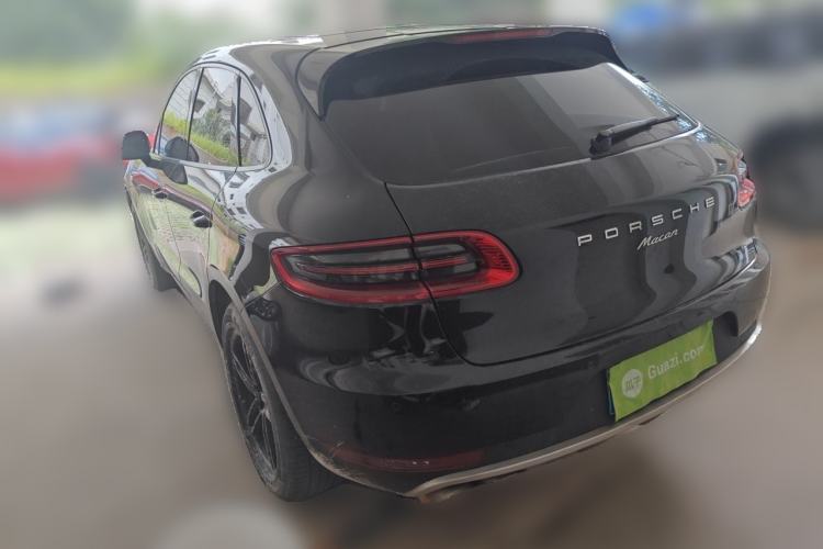Used Porsche Macan 2016 Macan 2.0T Rear Left 45 Deg