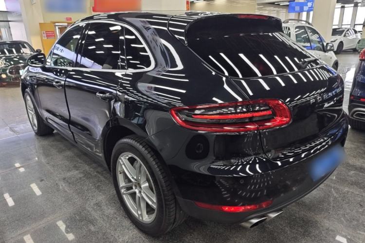 Used Porsche Macan 2016 Macan S 3.0T Rear Left 45 Deg