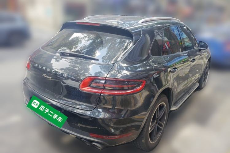 Used Porsche Macan 2016 Macan 2.0T Rear Right 45 Deg