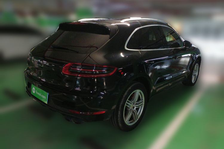 Used Porsche Macan 2016 Macan S 3.0T Rear Right 45 Deg