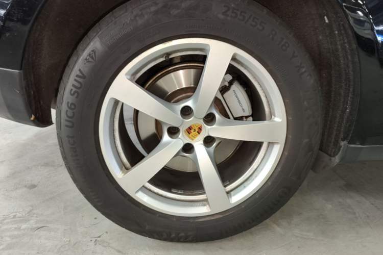 Used Porsche Macan 2016 Macan S 3.0T Right Rear Wheel Hub