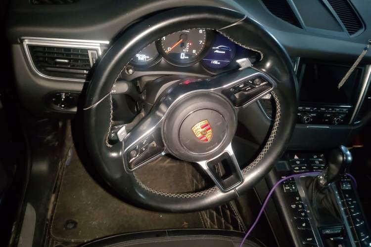 Used Porsche Macan 2016 Macan 2.0T Steering Wheel