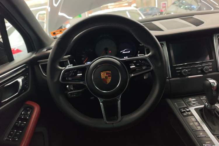 Used Porsche Macan 2016 Macan S 3.0T Steering Wheel
