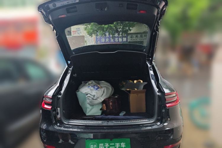 Used Porsche Macan 2016 Macan 2.0T Trunk
